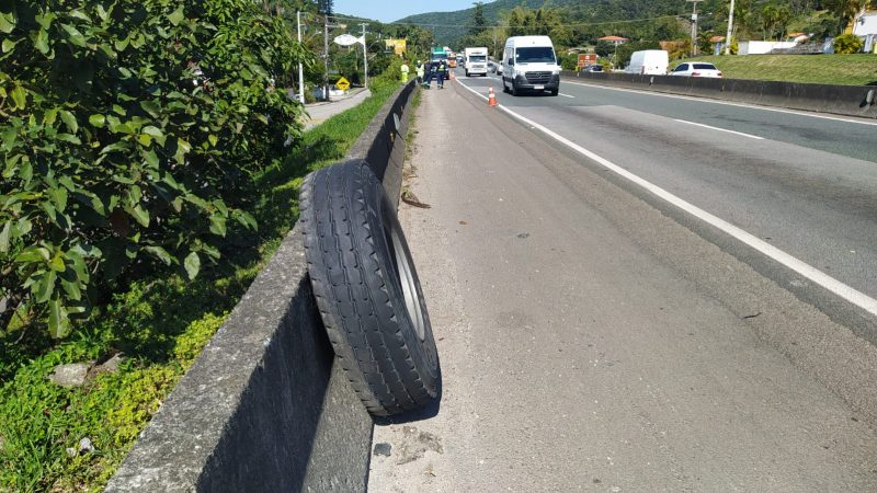 Atropelado por pneu