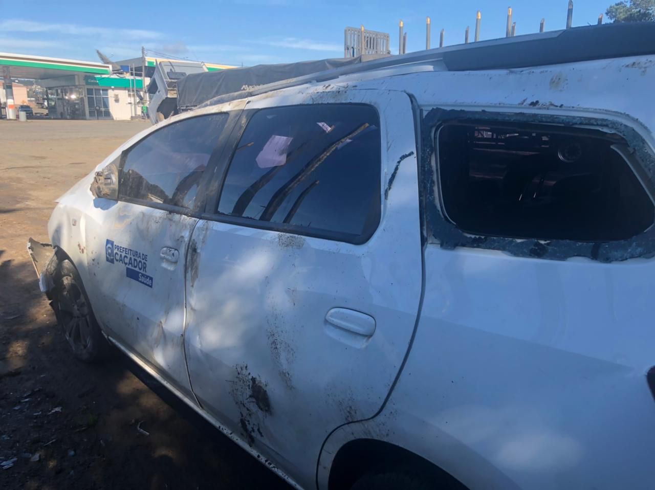 Vítimas que estavam no carro foram encaminhadas a hospitais de Curitibanos e Lages