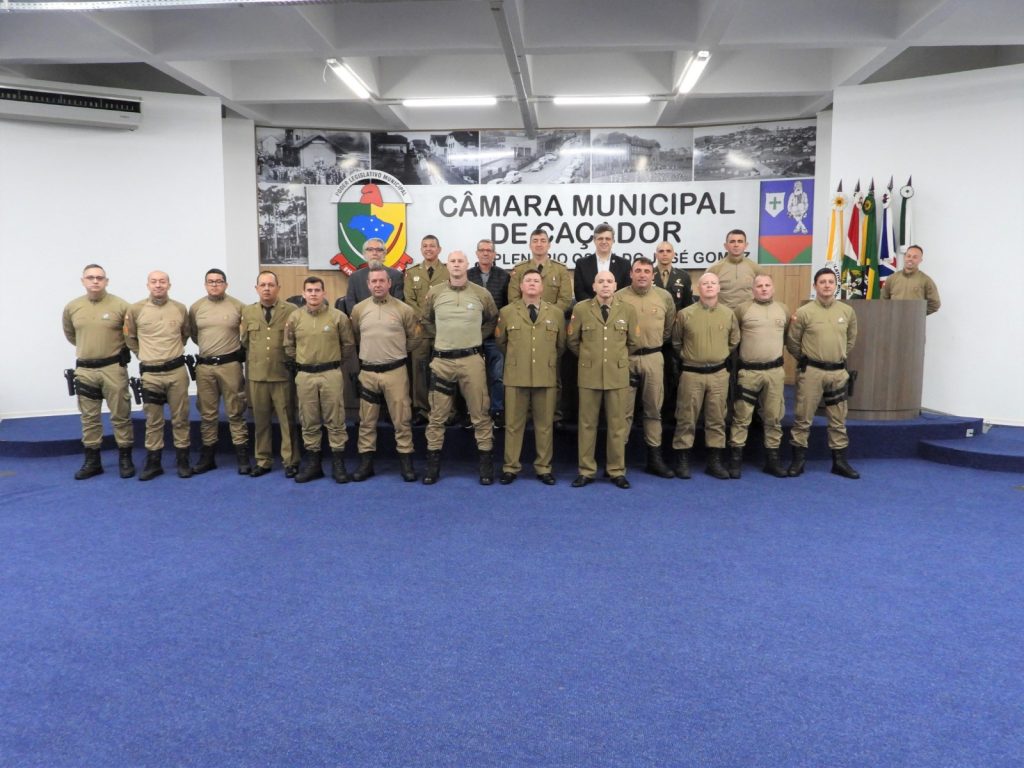 A promoção de policiais ocorreu na manhã desta sexta