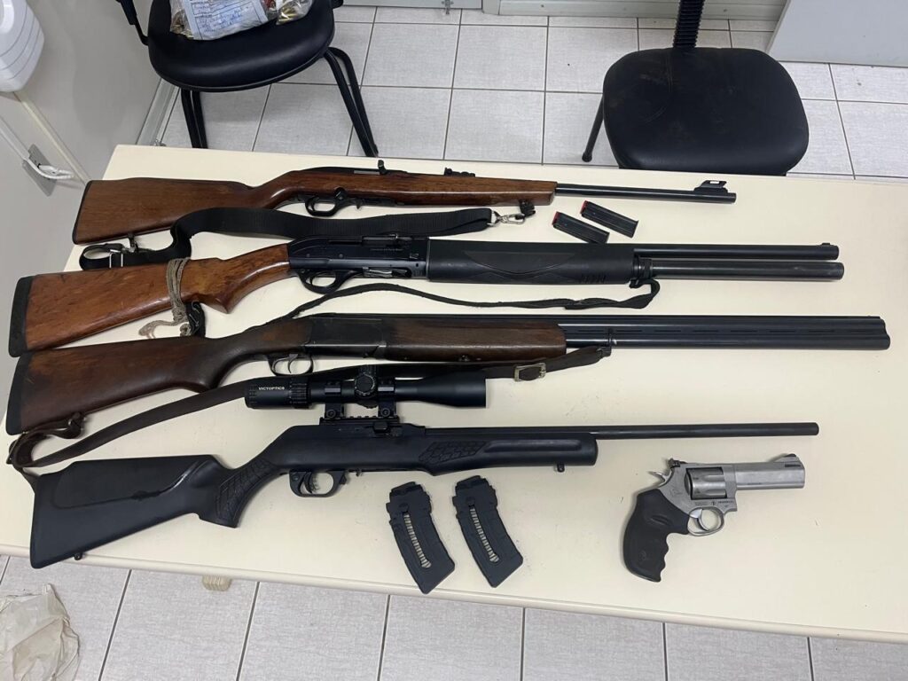 Armas